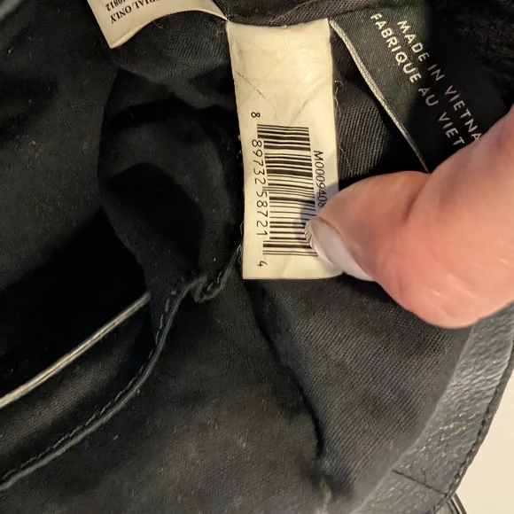 Marc Jacobs Black Crossbody Natasha Bag with Gold Accents - Picture 8 of 10